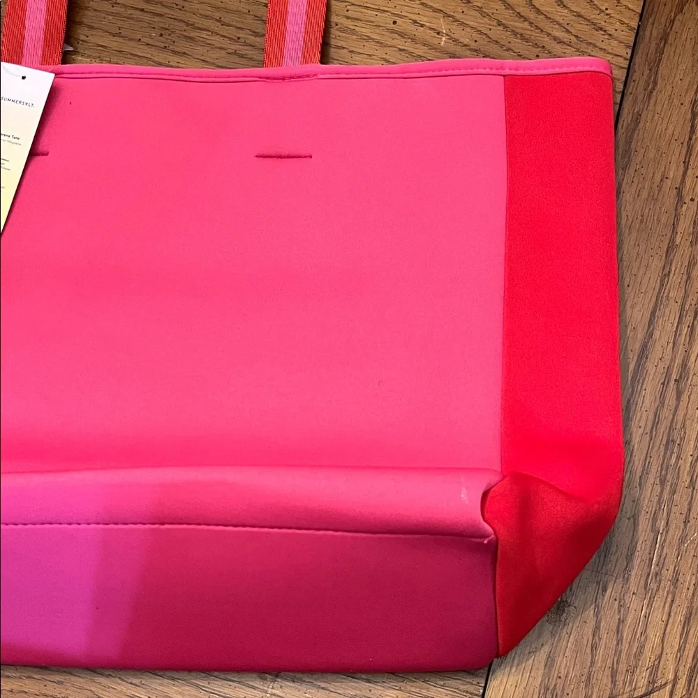 Summmersalt Pink and‎ Red Neoprene Tote Bag, NWT - Picture 8 of 13